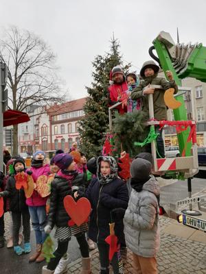 Weihnachtsbaumschmücken der CGO 2018, Bernauer Straße
