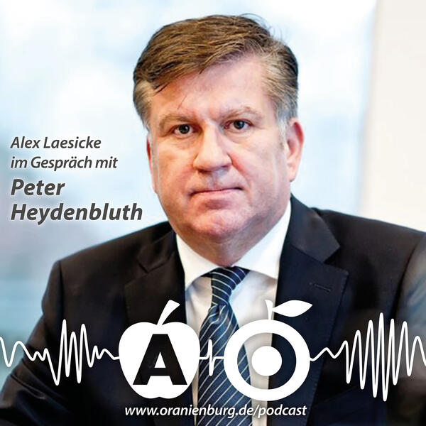 Alex Laesicke im Gespräch mit Peter Heydenbluth, Präsident der Industrie- und Handelskammer (IHK) Potsdam und Geschäftsführer der ERV GmbH.