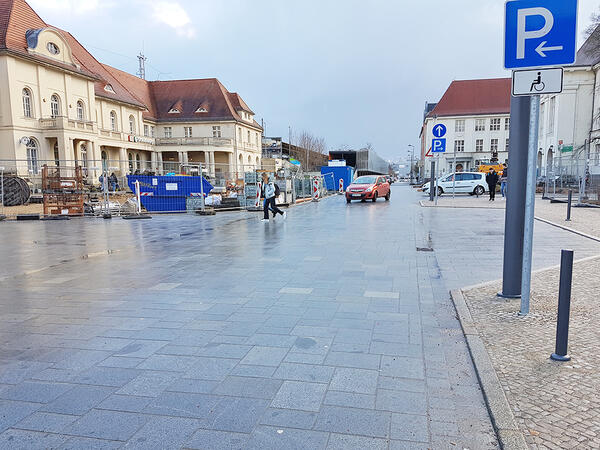 Stralsunder Straße am Bahnhof wieder freigegeben