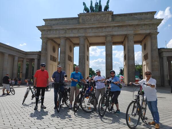 ADFC-Radtour über den Mauerweg zum Brandenburger Tor
