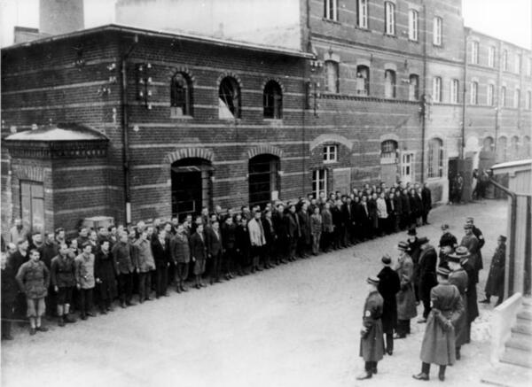 Das von der SA geführte Konzentrationslager Oranienburg bestand von 1933 bis 1934 in den Gebäuden der vormaligen Kindl-Brauerei in der Berliner Straße.