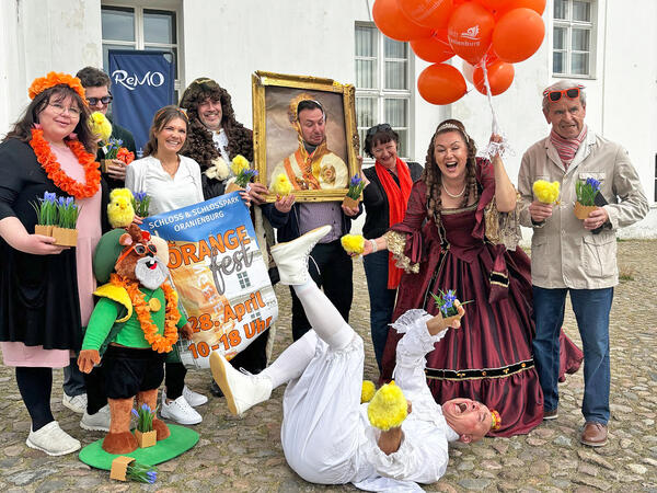 Radfrühling in Oberhavel: Die Sternfahrt führt diesmal zum Orangefest am Schloss Oranienburg